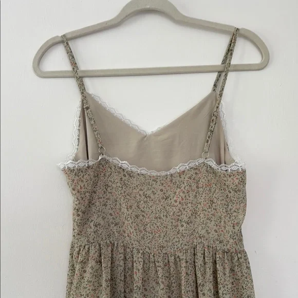 Green Tiered Ruffled Midi Sundress - Picture 6 of 9